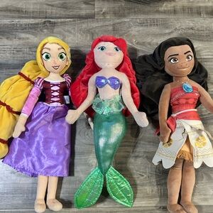 3 Disney Princess plush dolls